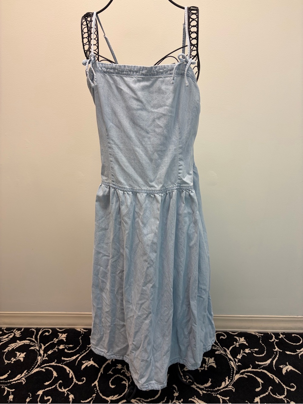 American Eagle Outfitters Light Blue Tie-Strap Casual Sundress